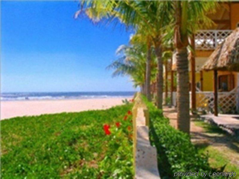 Hotel Vistamar Beachfront Resort & Conference Center Почомиль Удобства фото